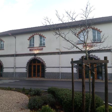 קליסון Hotel De La Gare מראה חיצוני תמונה
