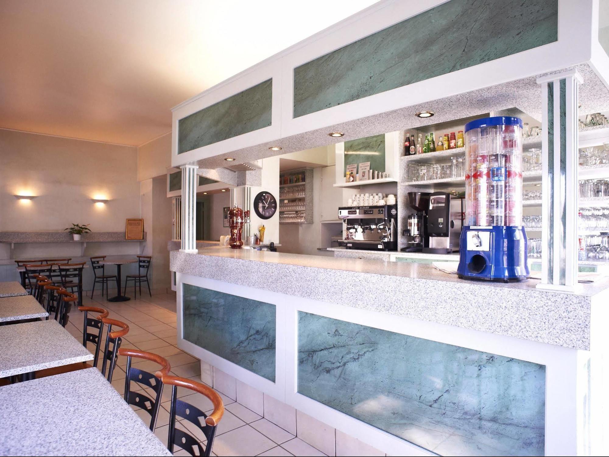 קליסון Hotel De La Gare מראה חיצוני תמונה