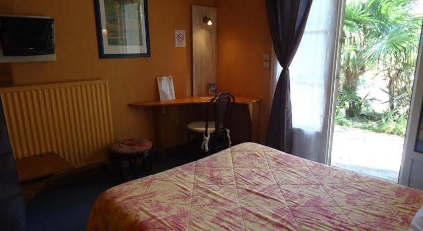 קליסון Hotel De La Gare מראה חיצוני תמונה