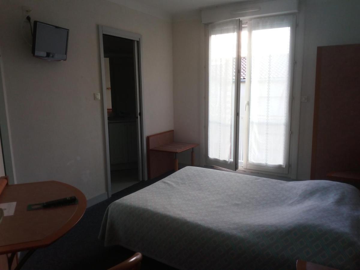 קליסון Hotel De La Gare מראה חיצוני תמונה
